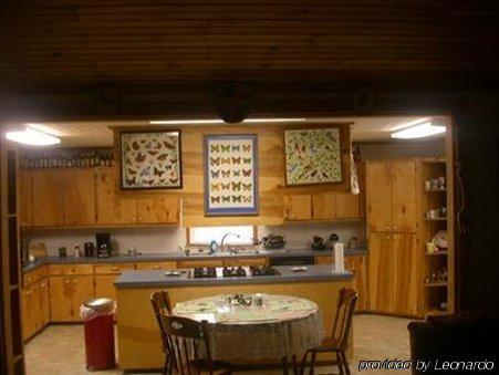 Allen Acres Bed And Breakfast 데리더 레스토랑 사진