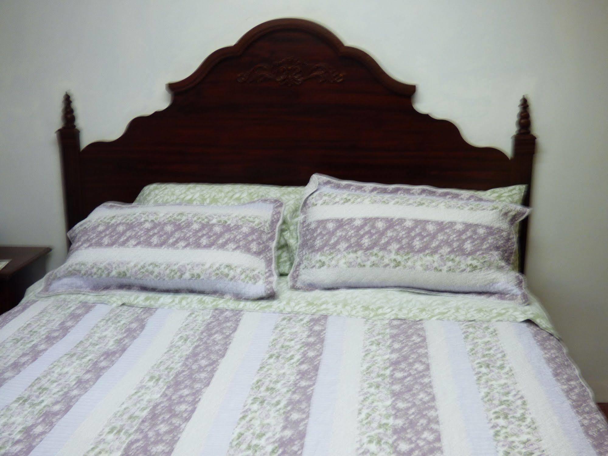 Allen Acres Bed And Breakfast 데리더 외부 사진