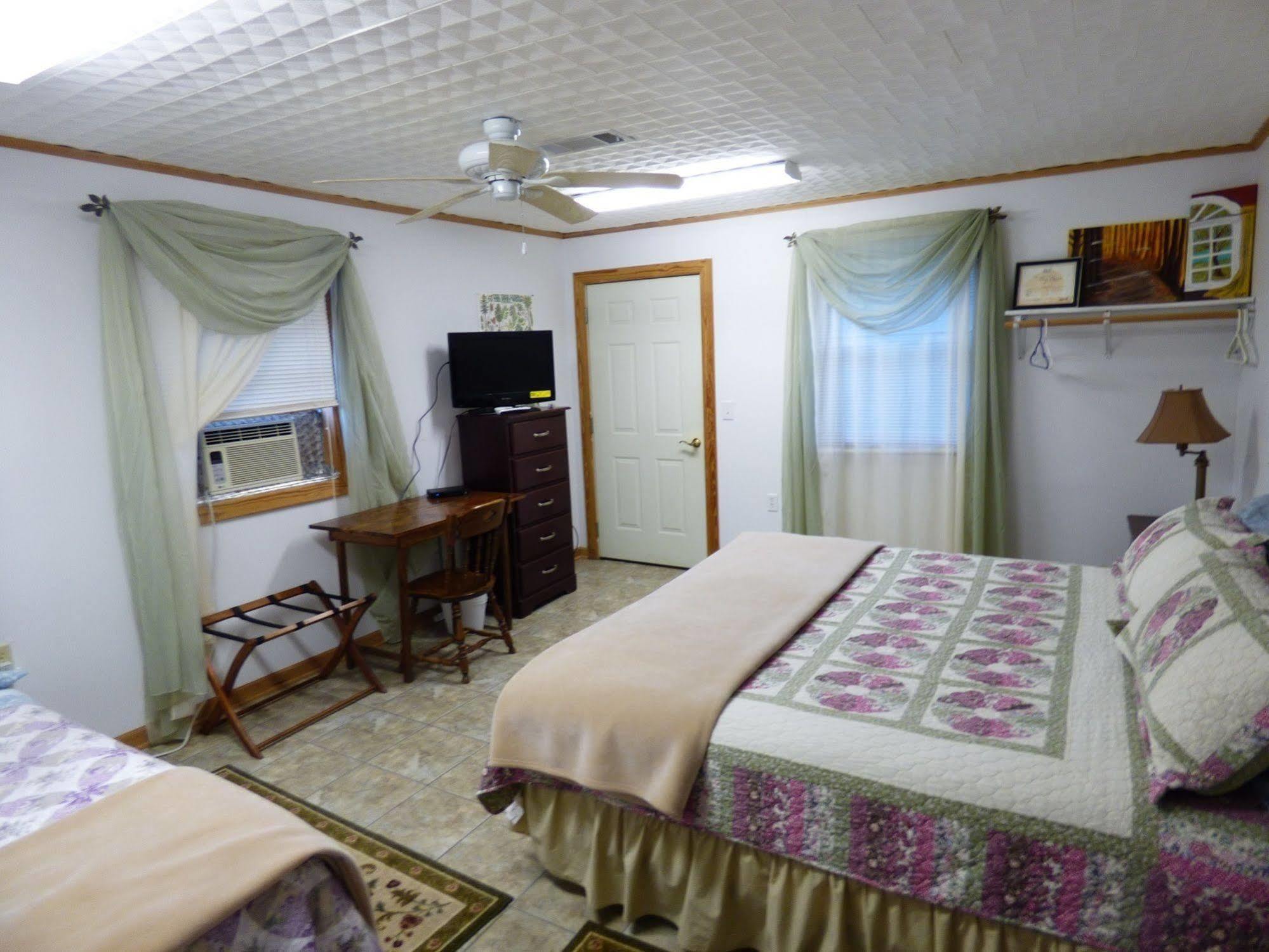 Allen Acres Bed And Breakfast 데리더 외부 사진